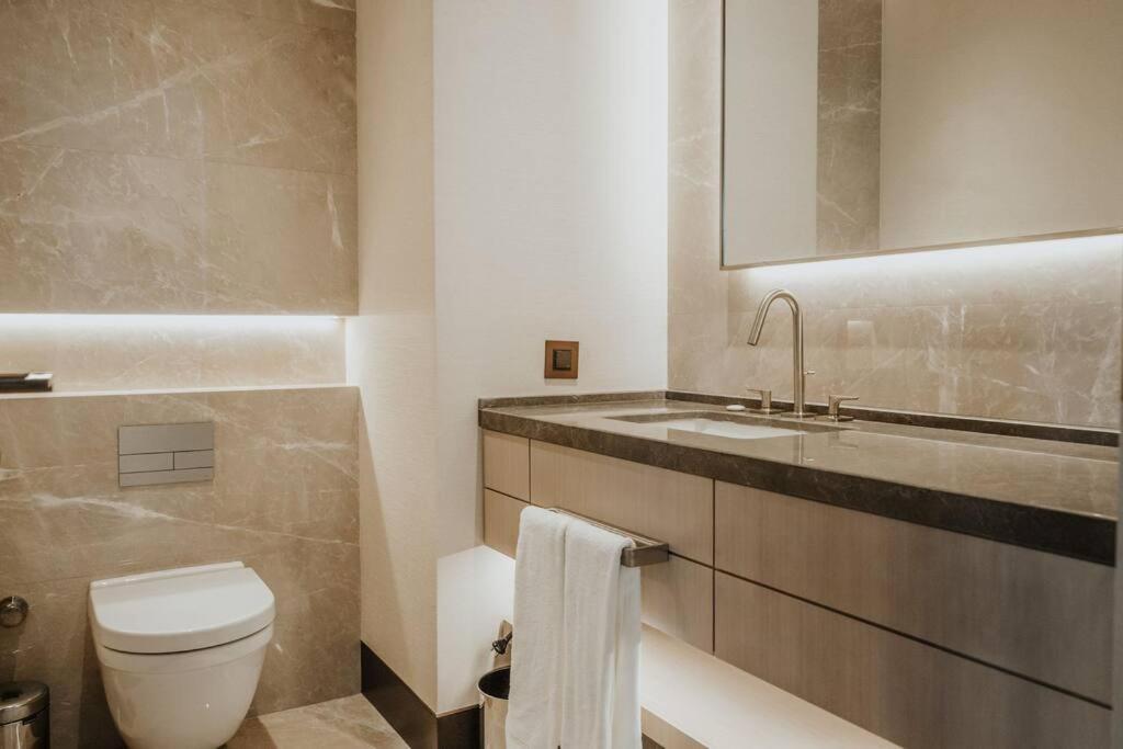 Serviced Luxurious 3+1 In Address Emaar Square Istanbul Luaran gambar