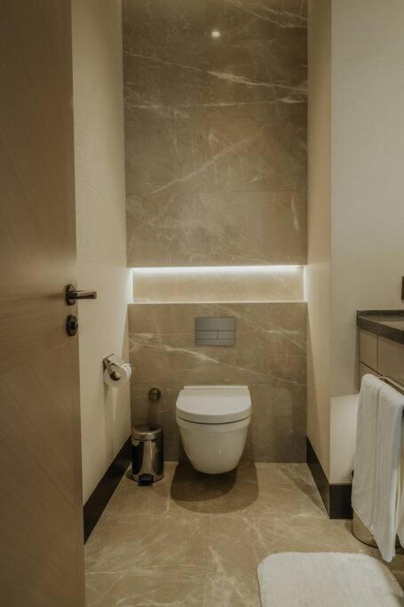 Serviced Luxurious 3+1 In Address Emaar Square Istanbul Luaran gambar