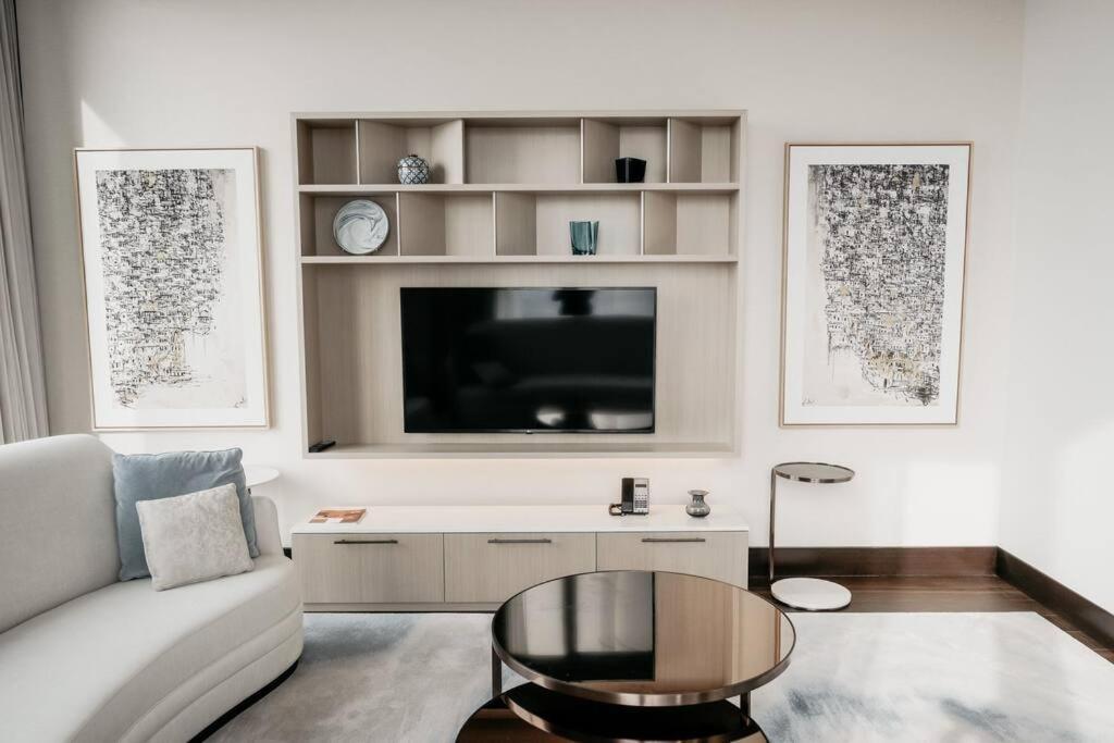 Serviced Luxurious 3+1 In Address Emaar Square Istanbul Luaran gambar