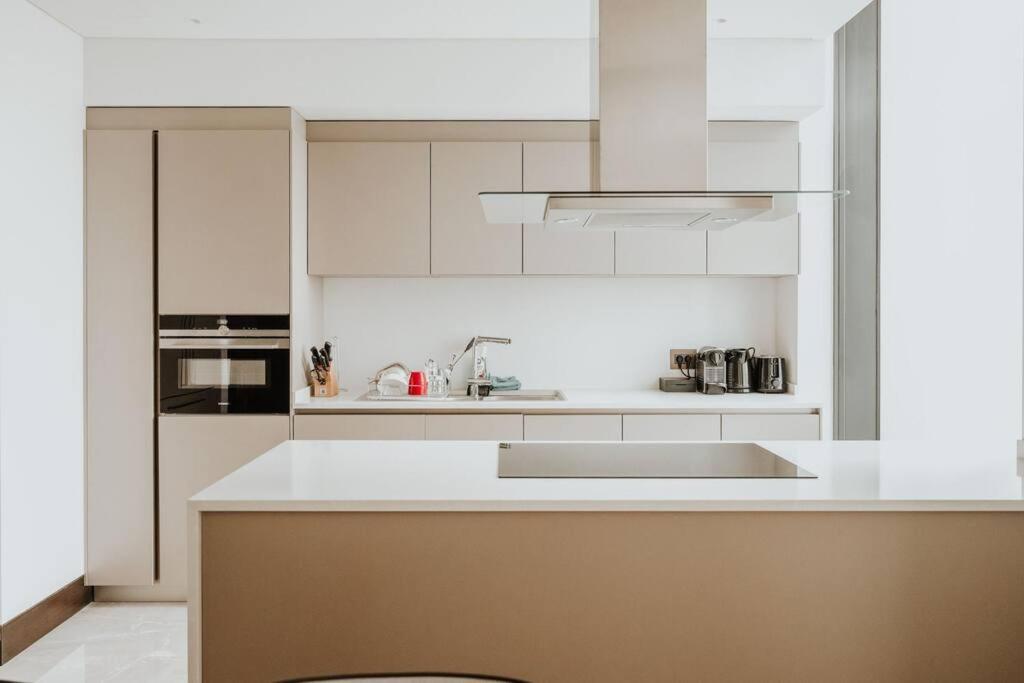 Serviced Luxurious 3+1 In Address Emaar Square Istanbul Luaran gambar