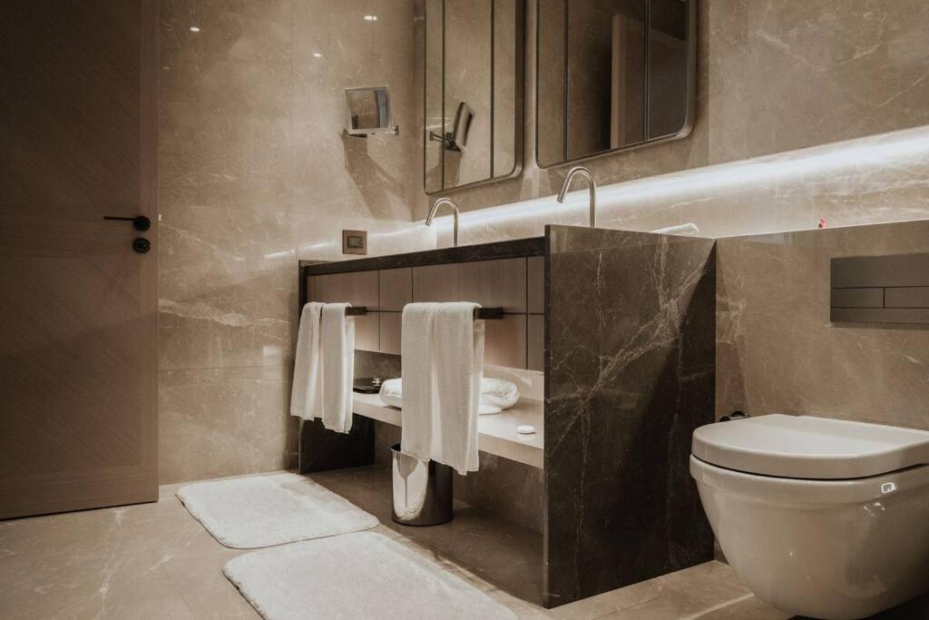 Serviced Luxurious 3+1 In Address Emaar Square Istanbul Luaran gambar